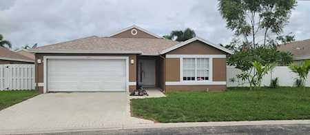 1633 Crooked Stick Way Green Acres, FL 33413