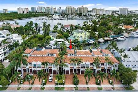 2744 NE 14th St Fort Lauderdale, FL 33304