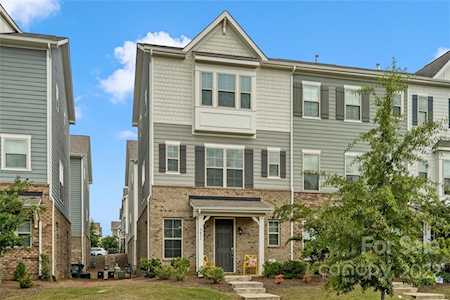 9431 Ainslie Downs St Charlotte, NC 28273