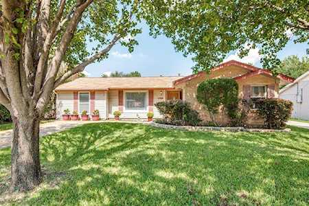 2109 Anderson Street Irving, TX 75062
