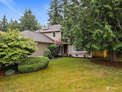 22201 NE 9th Dr Sammamish, WA 98074
