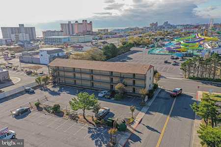 202 32nd St #109 Ocean City, MD 21842