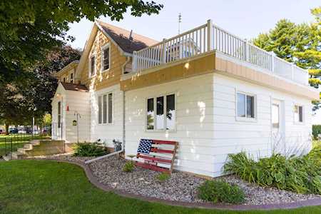 5244 Kunesh Rd Green Bay, WI 54313