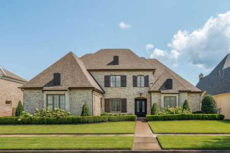 9240 E Enclave Green Ln Germantown, TN 38139
