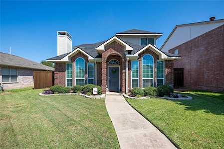 1423 Di Orio Drive Lewisville, TX 75067