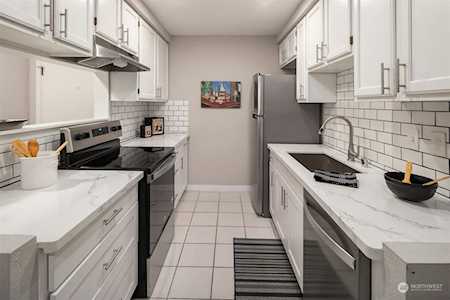 14605 NE 34th St #H1 Bellevue, WA 98007