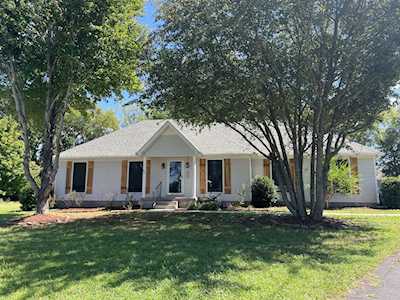 1021 Gary Ct Murfreesboro, TN 37128