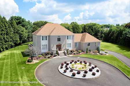 7 Victorian Hill Manalapan, NJ 07726