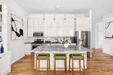 159 Carlton Ave #2B Brooklyn, NY 11205