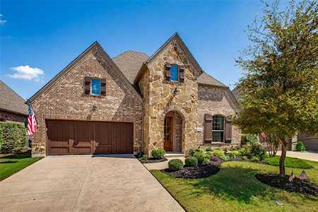 2136 Grafton Lane Mckinney, TX 75071