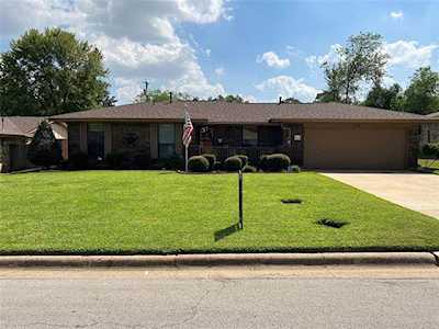 212 Primrose Hill Euless, TX 76039