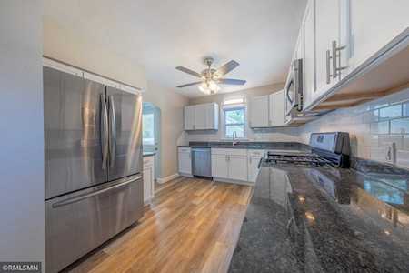 2102 Sherwood Avenue Saint Paul, MN 55119