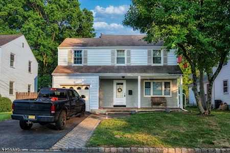 17 Brook Drive North Morris Plains Boro, NJ 07950