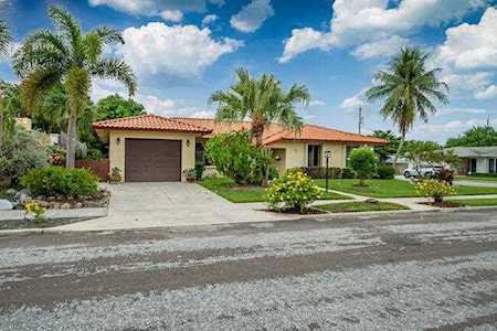302 Princeton Drive Lake Worth Beach, FL 33460