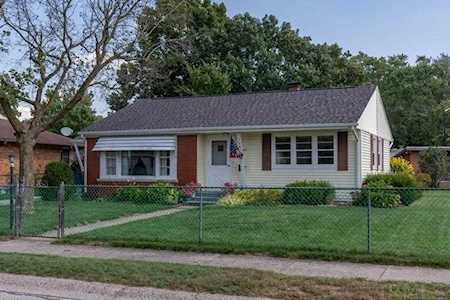 124 Manor Drive Mishawaka, IN 46544