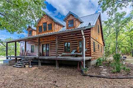 1705 County Road 4105 Greenville, TX 75401