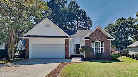 105 Thornehill Way Aberdeen, NC 28315