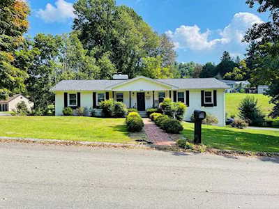 15068 Lowry Hills Rd. Bristol, VA 24202