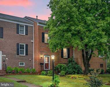 7412 Colton Ln Manassas, VA 20109