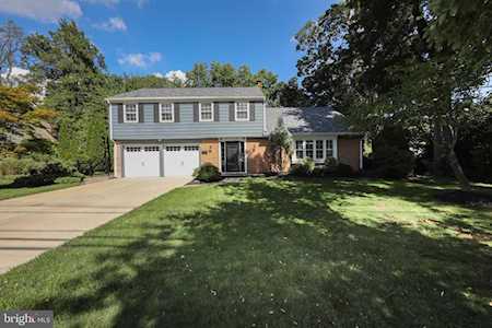 212 Pearlcroft Rd Cherry Hill, NJ 08034
