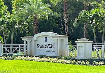 9001 Las Maderas #201 Bonita Springs, FL 34135