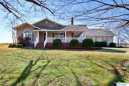 2204 Butler Road New Market, AL 35761