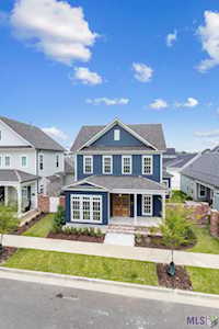 5325 N Pointer Ct Baton Rouge, LA 70808