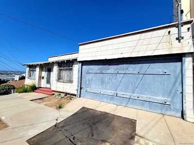 1302-4 W Redwood St San Diego, CA 92103