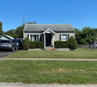 1369 Trinity Park Dr Louisville, KY 40213