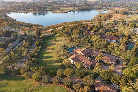 6473 Lago Lindo Rancho Santa Fe, CA 92067