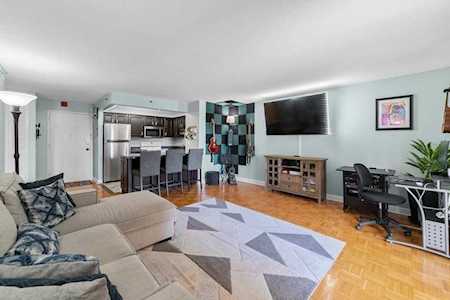 1025 Hancock St #4D Quincy, MA 02169