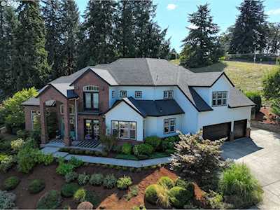 3097 Summit Sky BLVD Eugene, OR 97405