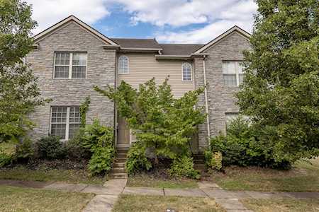 3149 Roundway Down Ln Lexington, KY 40509
