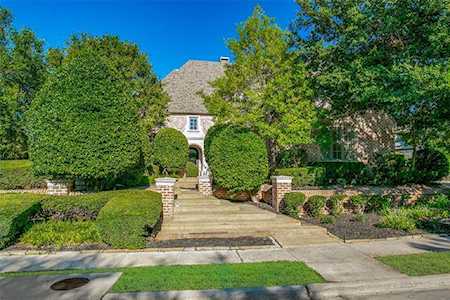6002 Shady Oaks Drive Frisco, TX 75034