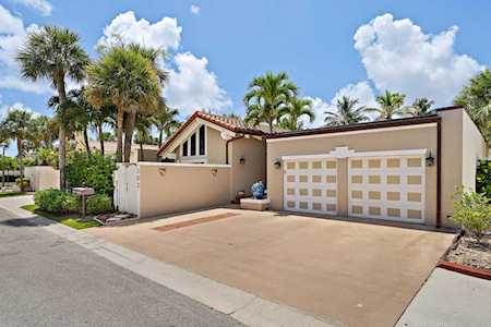 102 W Sandpiper Circle Jupiter, FL 33477