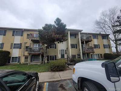 45230 Keding Utica, MI 48317