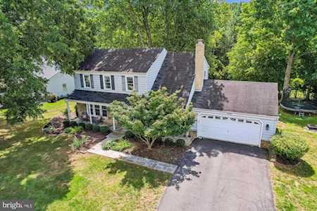 12153 Queens Brigade Dr Fairfax, VA 22030