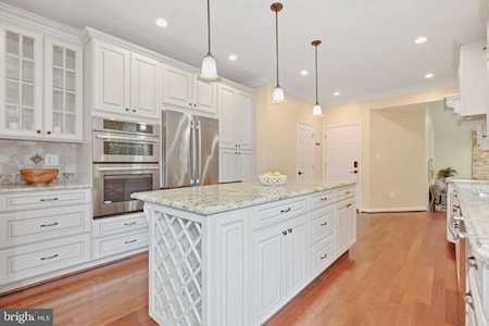 8222 Bayberry Ridge Rd Fairfax Station, VA 22039