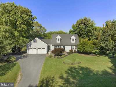 1410 Hallowell Ln New Windsor, MD 21776