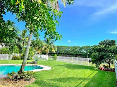 4347 Laurel Ridge Cir Weston, FL 33331