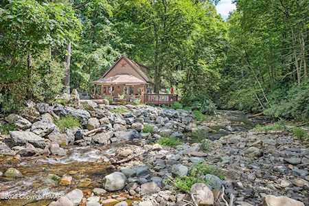 122 Stonycreek Ln Tannersville, PA 18372