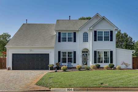 904 Meadowhill Ct Chesapeake, VA 23320