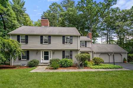 24 Adams Lane Wayland, MA 01778