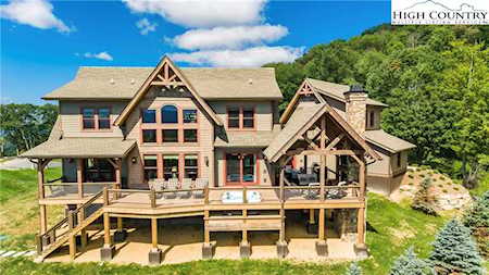 76 Valley Watch Ct Banner Elk, NC 28604
