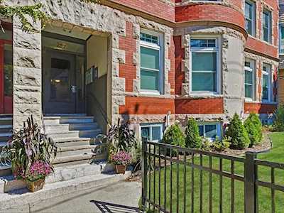 177 Winthrop Rd #4 Brookline, MA 02445