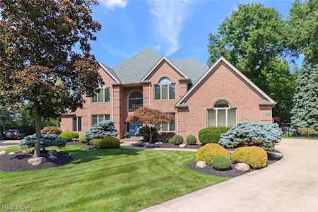 1599 Balmoral Way Westlake, OH 44145