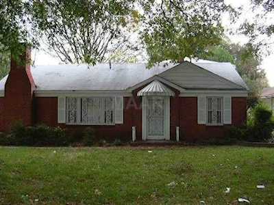 1398 Pillow St Memphis, TN 38106
