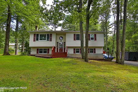 2617 Sawdust Dr Saylorsburg, PA 18353