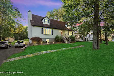 154 Ruby Ct Saylorsburg, PA 18353