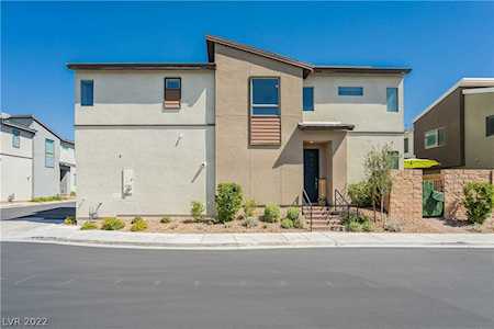 9272 Desert Pearl Ave Las Vegas, NV 89148